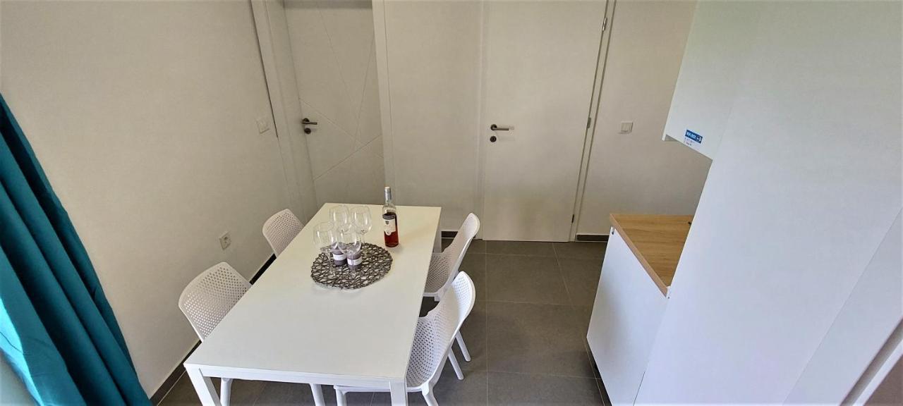 Vip Deluxe Apartment Arian Novalja Zewnętrze zdjęcie