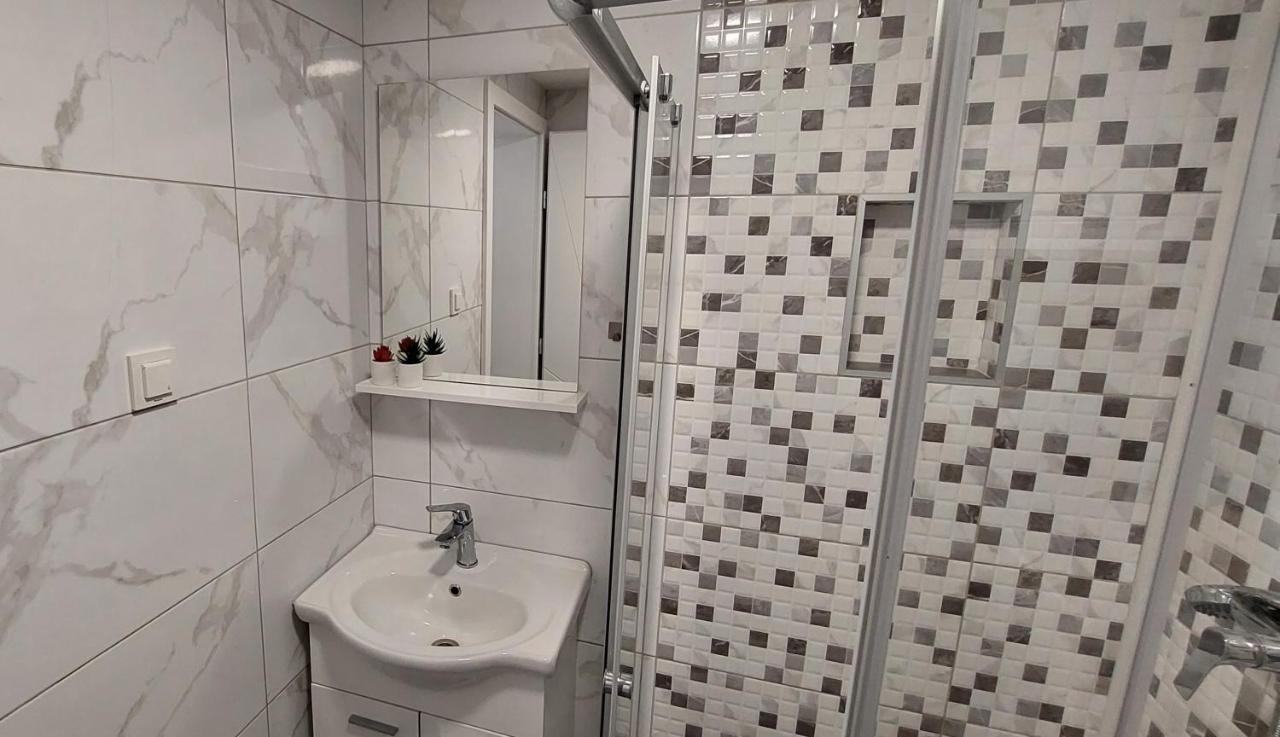 Vip Deluxe Apartment Arian Novalja Zewnętrze zdjęcie